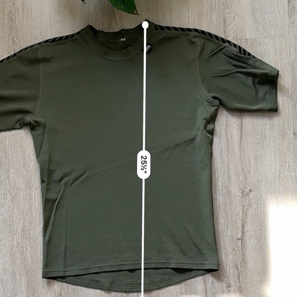 Green Helly Hansen Shirt textured performance short sleeve Top - Picture 3 of 6